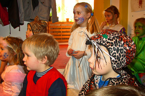 P2243563-Kinder sehn Tanja beim Flamenco (2004)-560 P2243563-Kinder sehn Tanja beim Flamenco (2004)-560