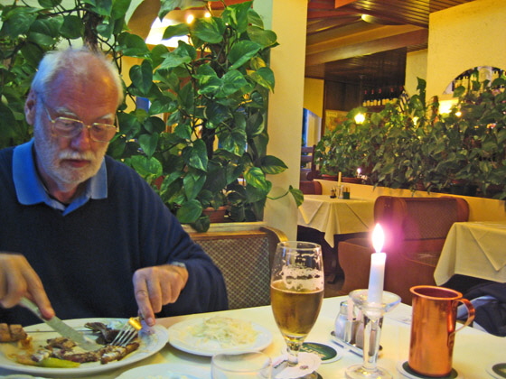 13-IMG_5104-Beim Griechen in Ahlsen-560