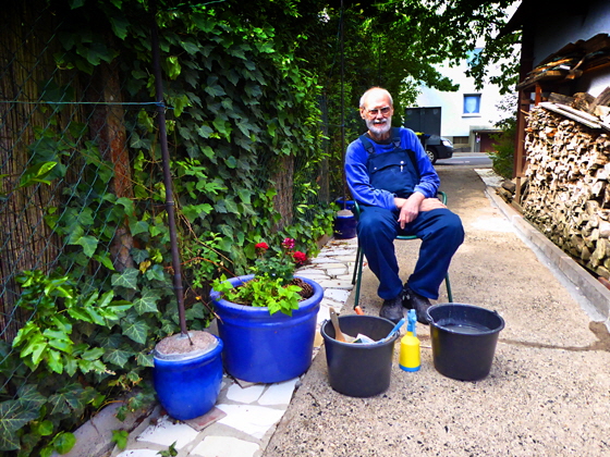 22-P1010566-Reparaturszene-2, color5, pse7-560 22-P1010566-Reparaturszene-2, color5, pse7-560