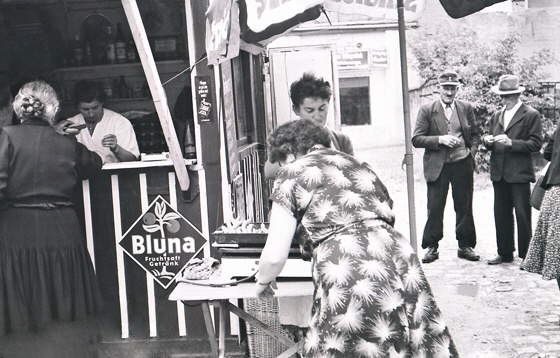 54-05-0023-Gretel innen, Mutti außen, hinten Klapettek-560 54-05-0023-Gretel innen, Mutti außen, hinten Klapettek-560