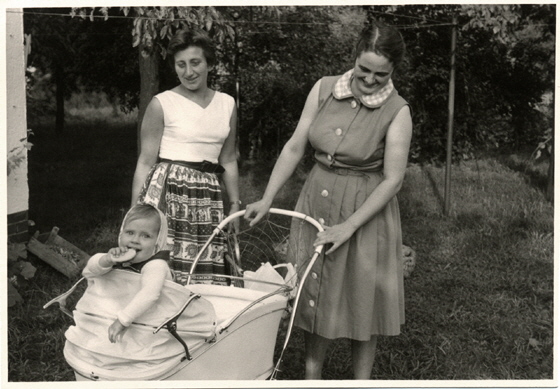 61-001-Bärbel, T.Gerda, Inge-560 61-001-Bärbel, T.Gerda, Inge-560