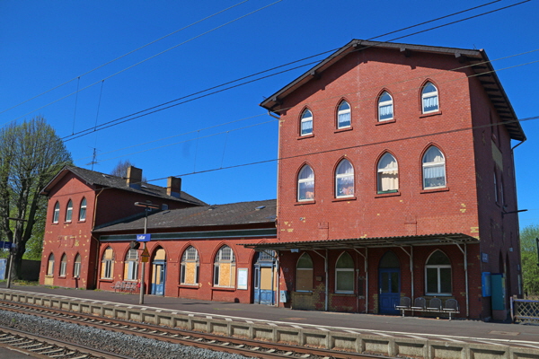 73-Bahnhof_Lollar_(003)-1-B600