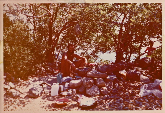 76-Manni-Griechenland 1976 - Geb�schplatz-560