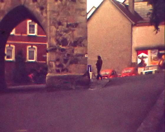 80-Super8-Kurzeck-1137-Spaziergang Peter & Carina-Staufenberg-Stadtturm-B560 80-Super8-Kurzeck-1137-Spaziergang Peter & Carina-Staufenberg-Stadtturm-B560