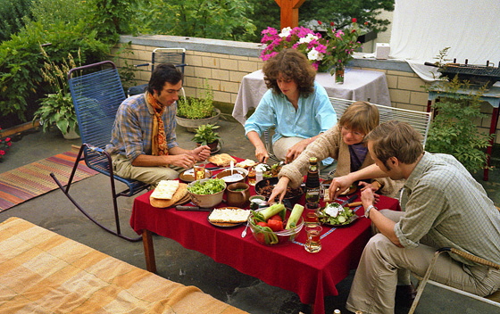 84-04-023-Hochzeitsessen mit den Trauzeugen-3 84-04-023-Hochzeitsessen mit den Trauzeugen-3