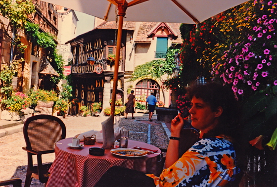 97-Hase in Burgund, sharpen, color5-B560 97-Hase in Burgund, sharpen, color5-B560