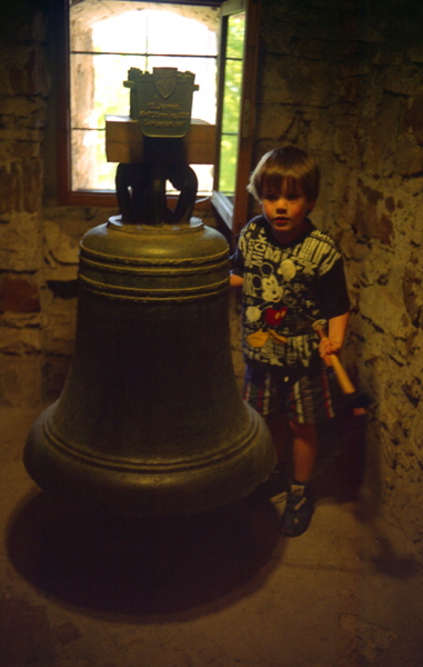 98-03-024-Glockenmuseum