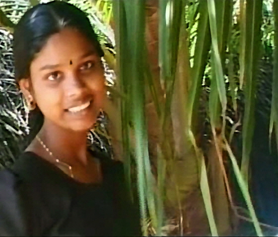 AltGoa-009-Hindu-Goa-Girl-560