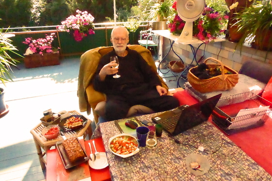 P1020646-Olivenkuchenterrasse, sharpen, denoise, PSE7-560 P1020646-Olivenkuchenterrasse, sharpen, denoise, PSE7-560