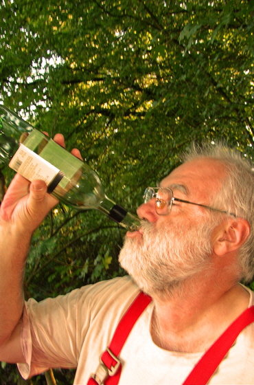 P7142105-der letzte Tropfen Wein-H560