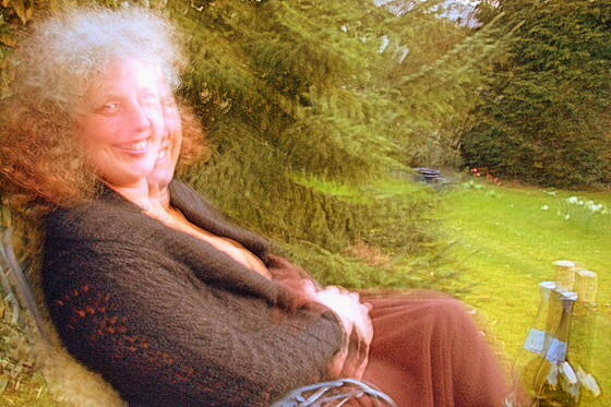 SL383527-der doppelte Has+Wein, sharpen,inpaint,pse7,color5-560 SL383527-der doppelte Has+Wein, sharpen,inpaint,pse7,color5-560